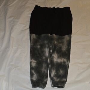 Wonder Nation Black and Gray Sweatpants